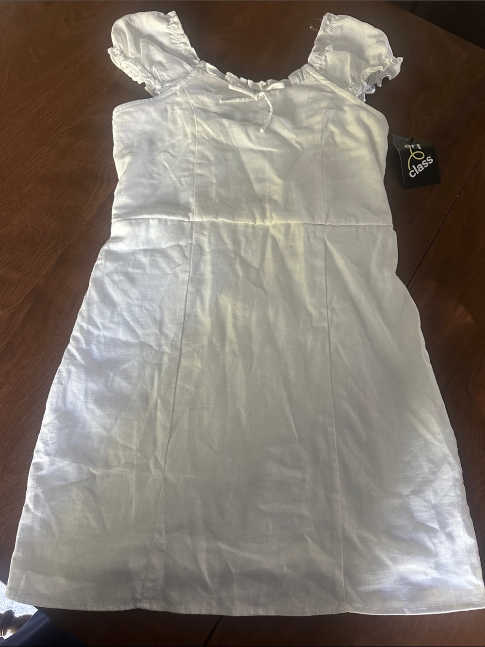 art class White Puff-Sleeve Cotton Dress